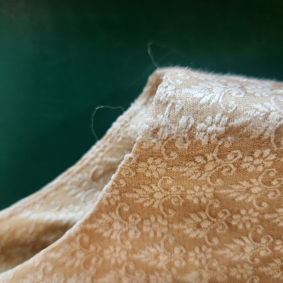 RENA ROWAN SILK BLEND LINED BUTTON DOWN SLEEVELESS VEST TAN GOLD SIZE 8 GUC - Picture 9 of 11